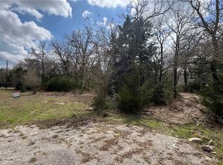 11566 Woodglen Cir, Bryan, TX 77808