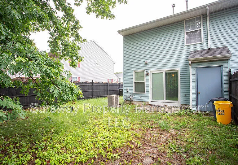12 Grant Ln — Photo 40