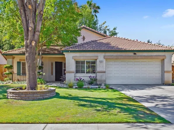 8504 Lighthouse Dr, Bakersfield, CA 93312
