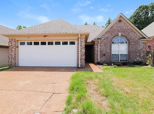 7203 Amberly Way Dr, Cordova, TN 38018