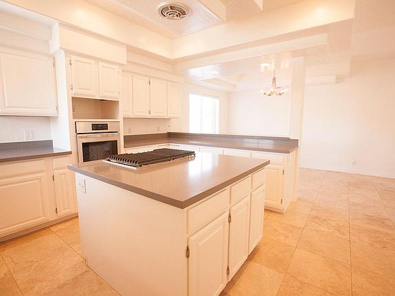 Quartz countertops and stainless steel appliances