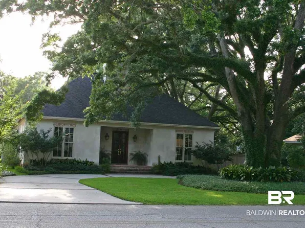 111 N Summit St, Fairhope, AL 36532