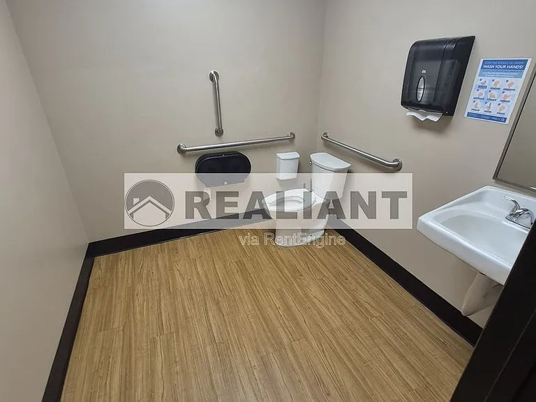 1701 Madison Ave #B — Photo 2