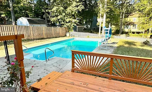 1326 Aquia Dr Photo 1