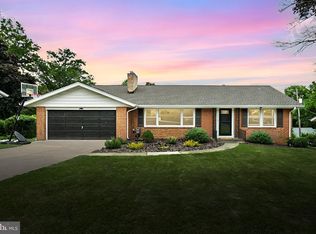 730 Woodberry Rd, York, PA 17403