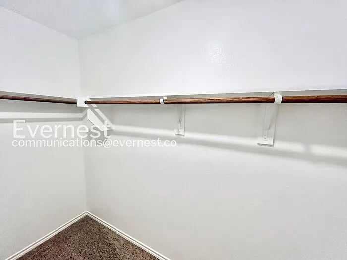 417 Pineywood Trl — Photo 11