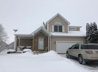 315 Stearn Dr, Genoa, IL 60135