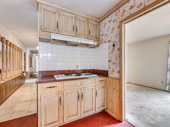 5th image of 5001 Boulder Lake Rd