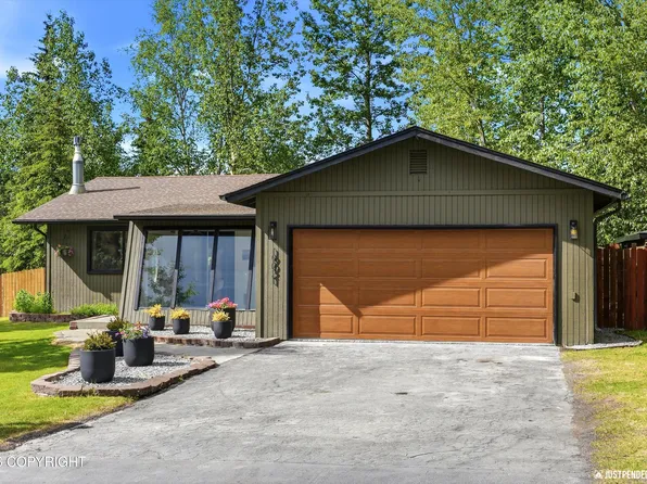 19021 N Chichagof Loop, Eagle River, AK 99577