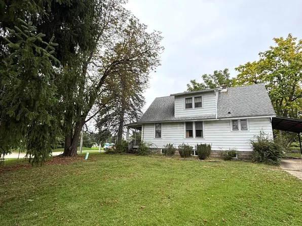 450 S Main St, Creve Coeur, IL 61610