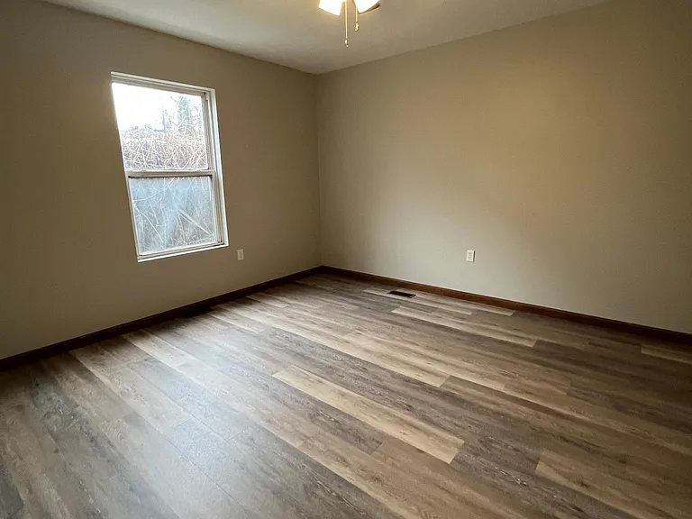 725 Chestnut St #2 — Photo 5