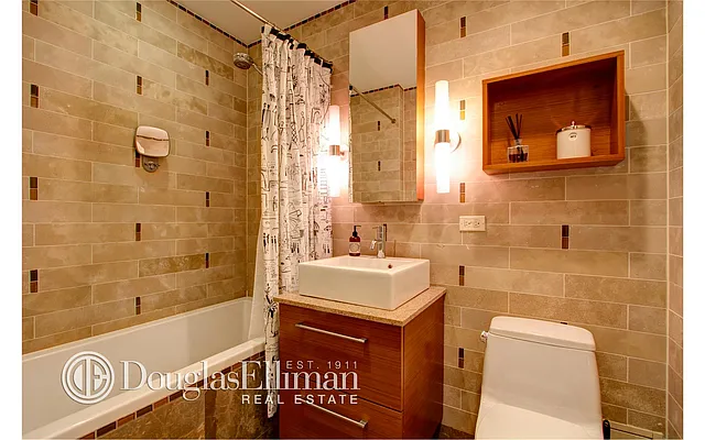 Sold by Douglas Elliman | media 27