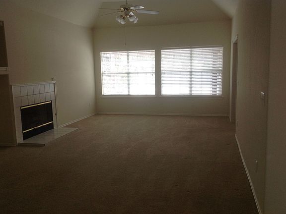 Living area with Fireplace