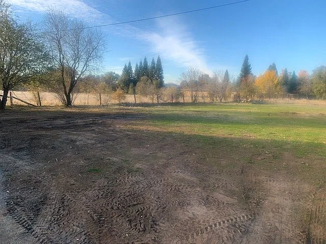180 Channel Way — Photo 2