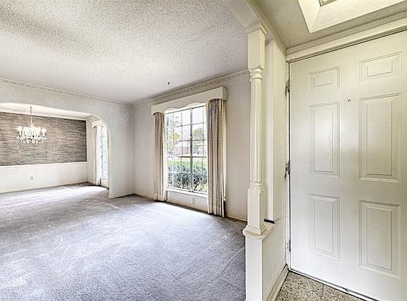 4th image of 5313 Vale St