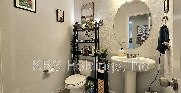 7721 Cortlandt Pl — Photo 15