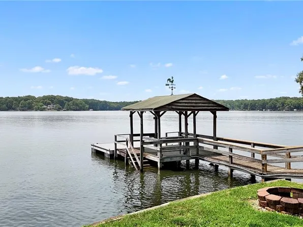 191 Shoreline Dr, Lexington, NC 27292