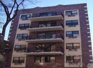 140-62 Burden Cres #4B, Jamaica, NY 11435