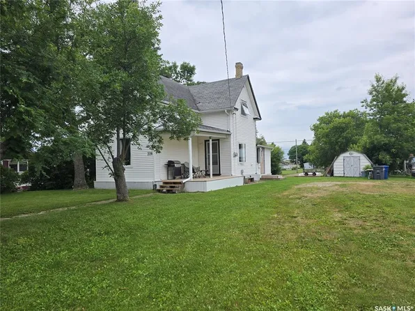 328 6TH AVENUE, Broadview, SK S0G 0K0