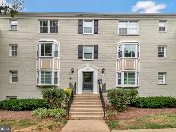 816 S Arlington Mill Dr #5-203, Arlington, VA 22204