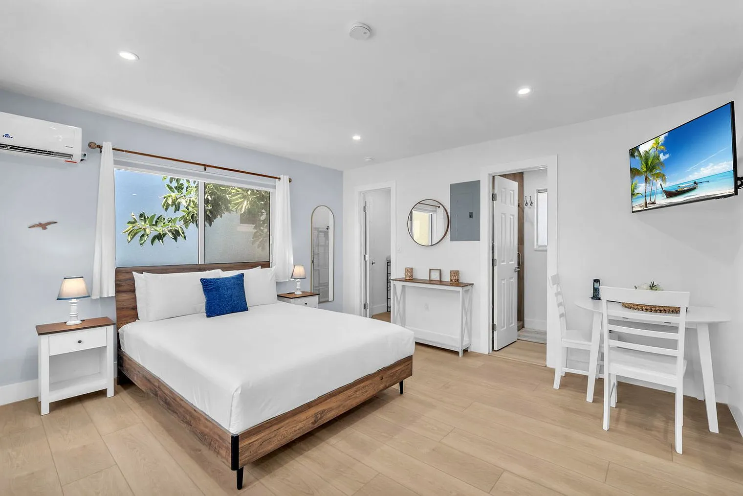 Studio, 1.0 bath, 398 sqft, $2,296 — Photo 1