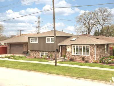 8356 Oak Park Ave, Burbank, IL, 60459