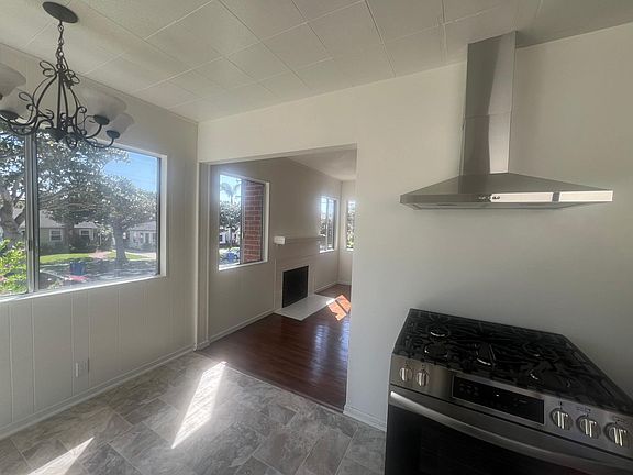 4th image of 720 N Maria Ave