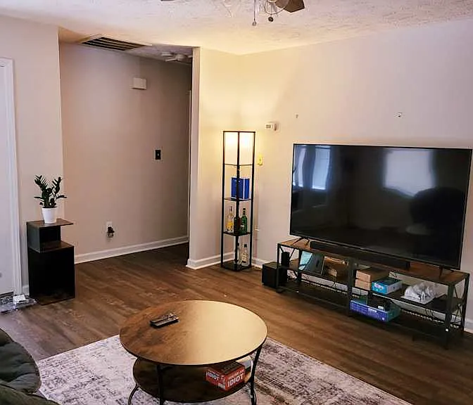 2636 Burke Ln — Photo 2