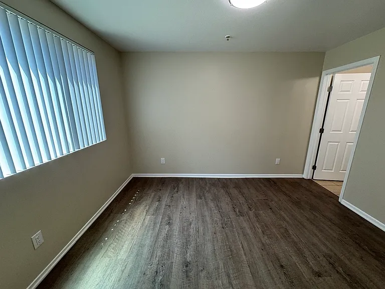 6842 Morella Ave #3 — Photo 10