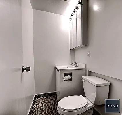 Rented by Bond New York | media 21