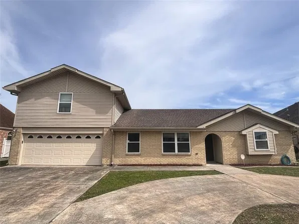 2549 Orbit Ct, Harvey, LA 70058