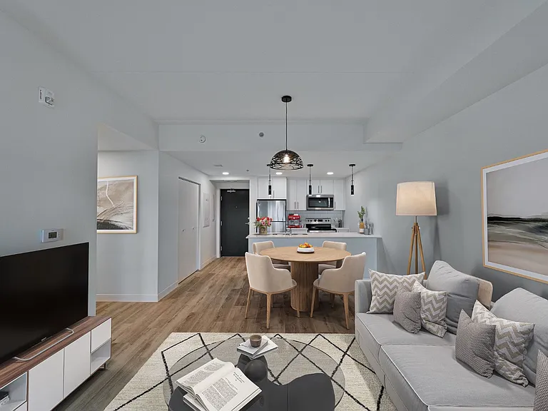 2735 Pembina Hwy — Photo 10