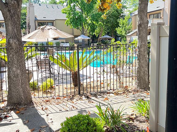 5th image of 539 Woodside Oaks APT 2