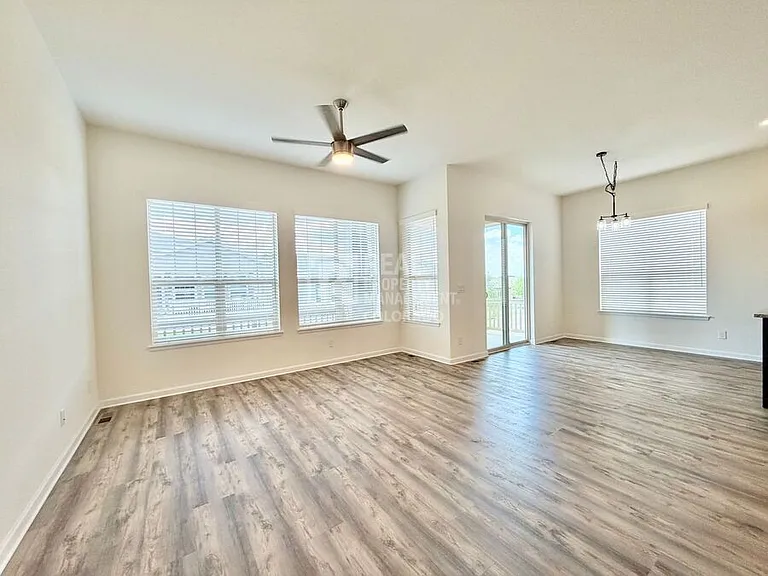 22345 E Bailey Pl — Photo 8