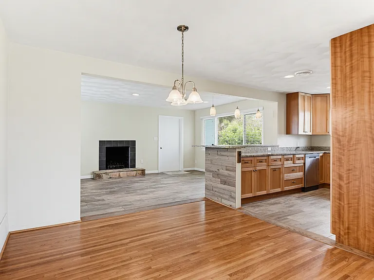 124 Atwood Ln — Photo 14