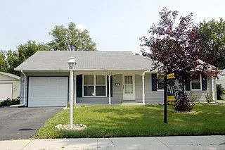 123 E Rose St photo 1