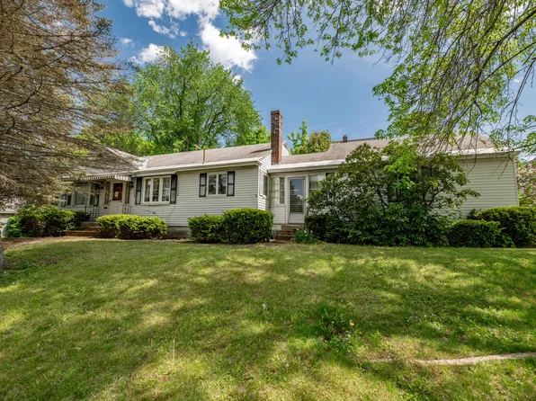 61 Central Avenue, Waterville, ME 04901