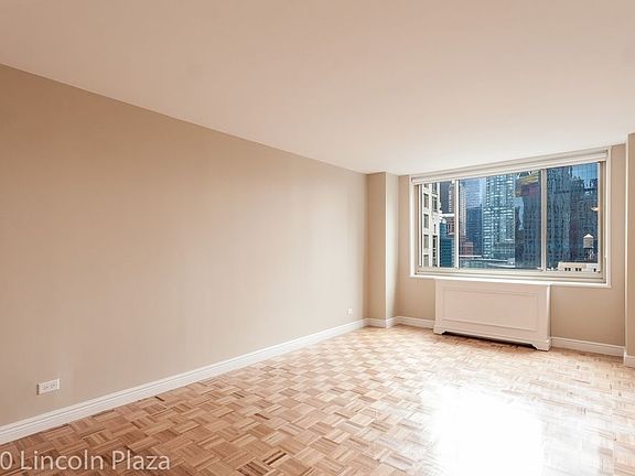 5th image of 30 W 63rd St APT 19F