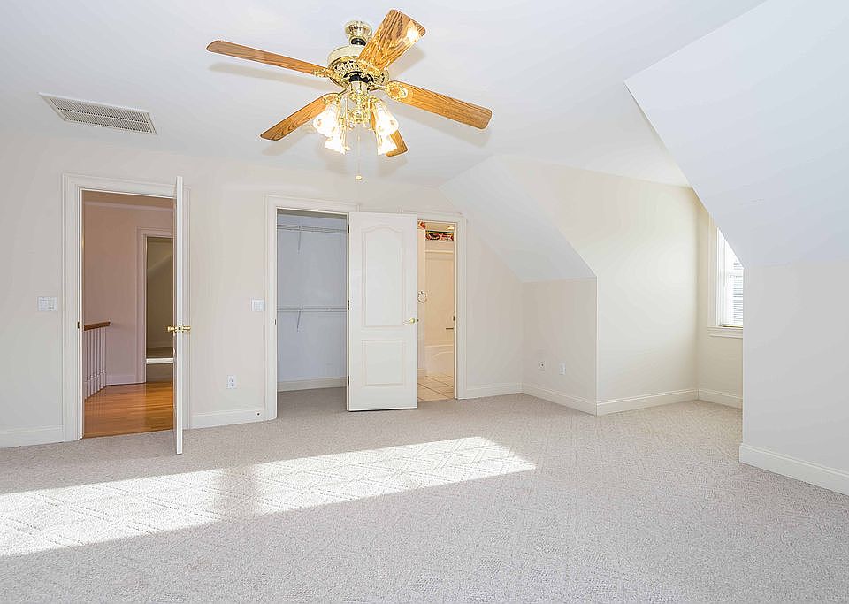 1st image of 118 Mimosa Dr