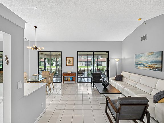 3rd image of 10223 N Circle Lake Drive #201