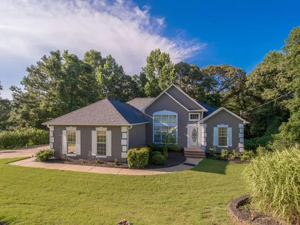 164 Lakemont Dr, Lagrange, GA 30240