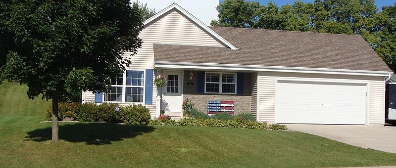1st image of 504 Parkview Dr