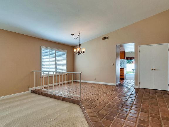 4th image of 1745 Parkview
