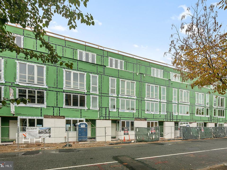 1st image of 2031 Lombard St #4