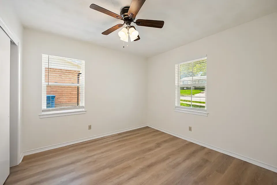 3 bed, 1.5 bath, 1468 sqft, $1,850 — Photo 2