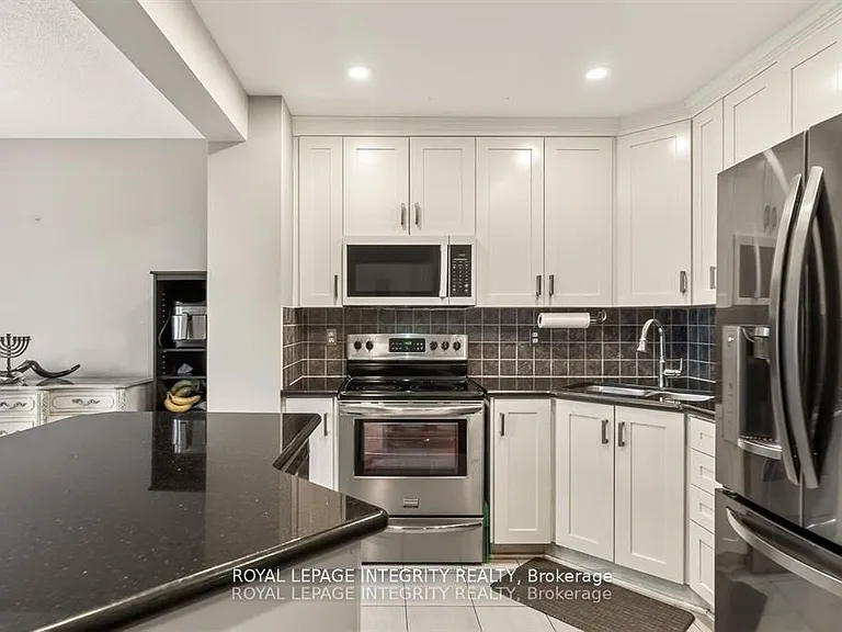 106 Blackdome Cres — Photo 7