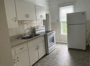 403 N Henry St #2, Bay City, MI
