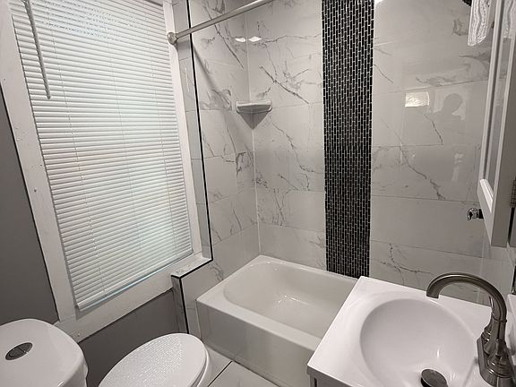 4th image of 232 View St #1