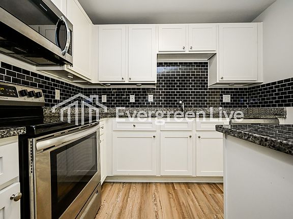5th image of 621 Stevens Pl