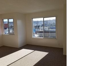 104 Broad St APT 6, San Francisco, CA 94112